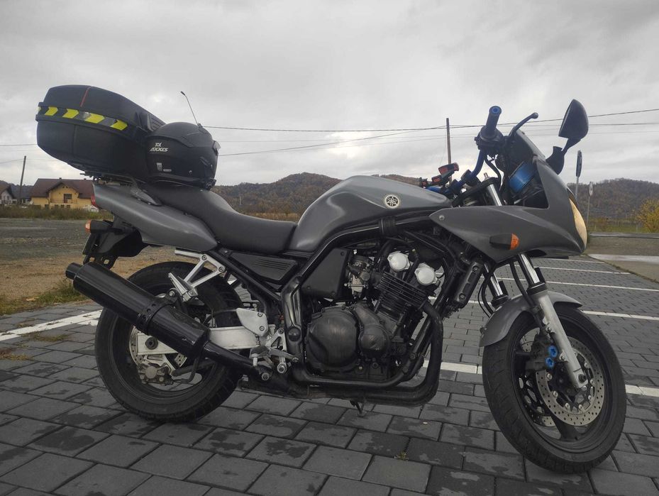 YamahaFZS600 2003