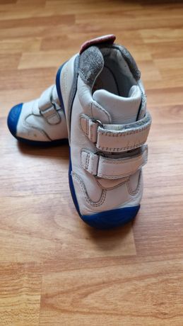 Papuci pentru bebelusi biomecanics, nr 23
