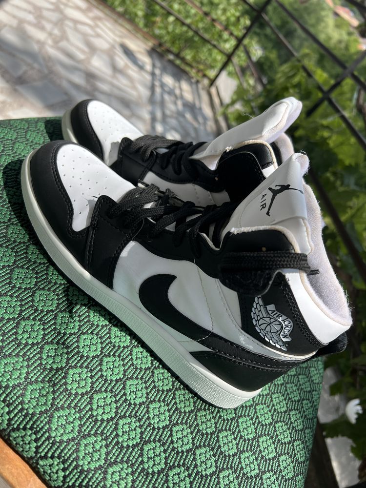 Jordan Retro 1 Mid 39 номер