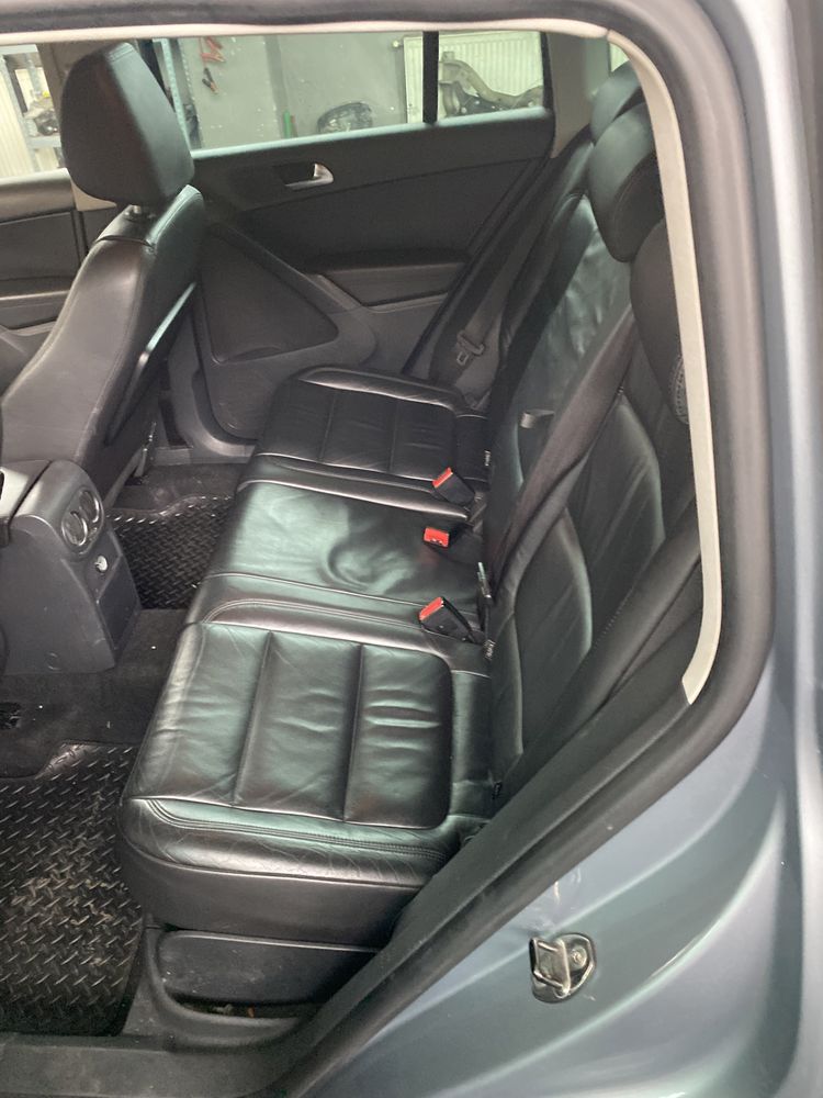 Bara far trager usa jante capota stop aripa vw tiguan rline 2.0tdi cbb
