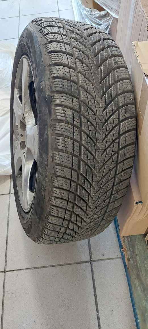 Продавам Гуми и джанти