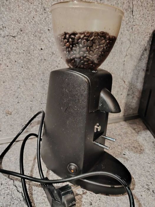 кафемелачка марка Ascaso