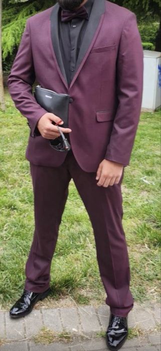 Костюм за абитуриентски бал