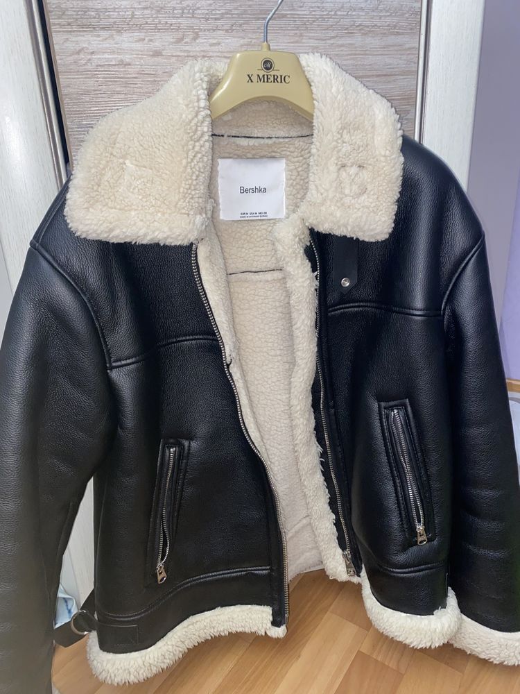 Дубленка bershka идеальное состояние