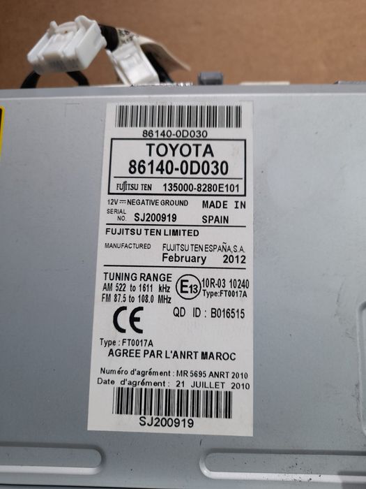 Navigatie toyota iaris an 2013 1,3 benzina automat