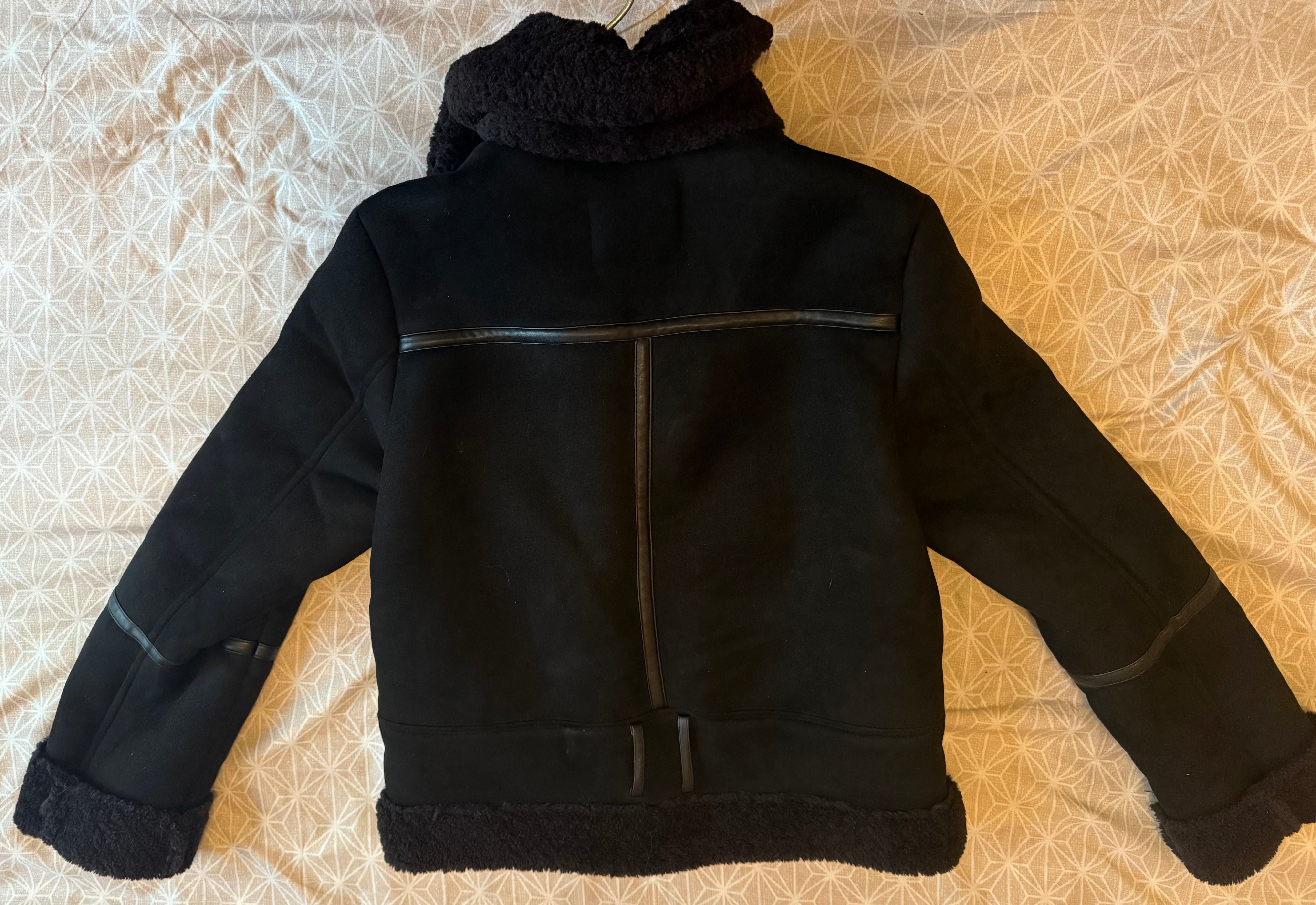 Зимно яке Stradivarius