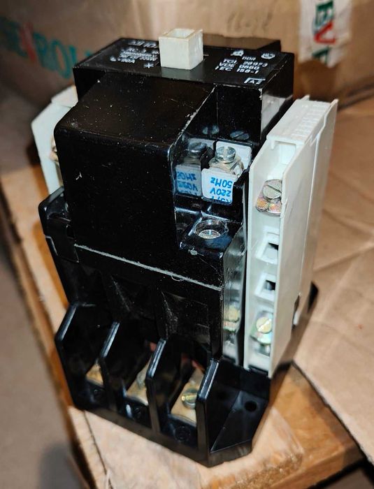 Контактор IDX31 - НОВ!