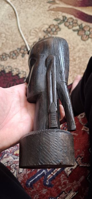 Ръчно изработена абаносова дърворезба – африкански бюст