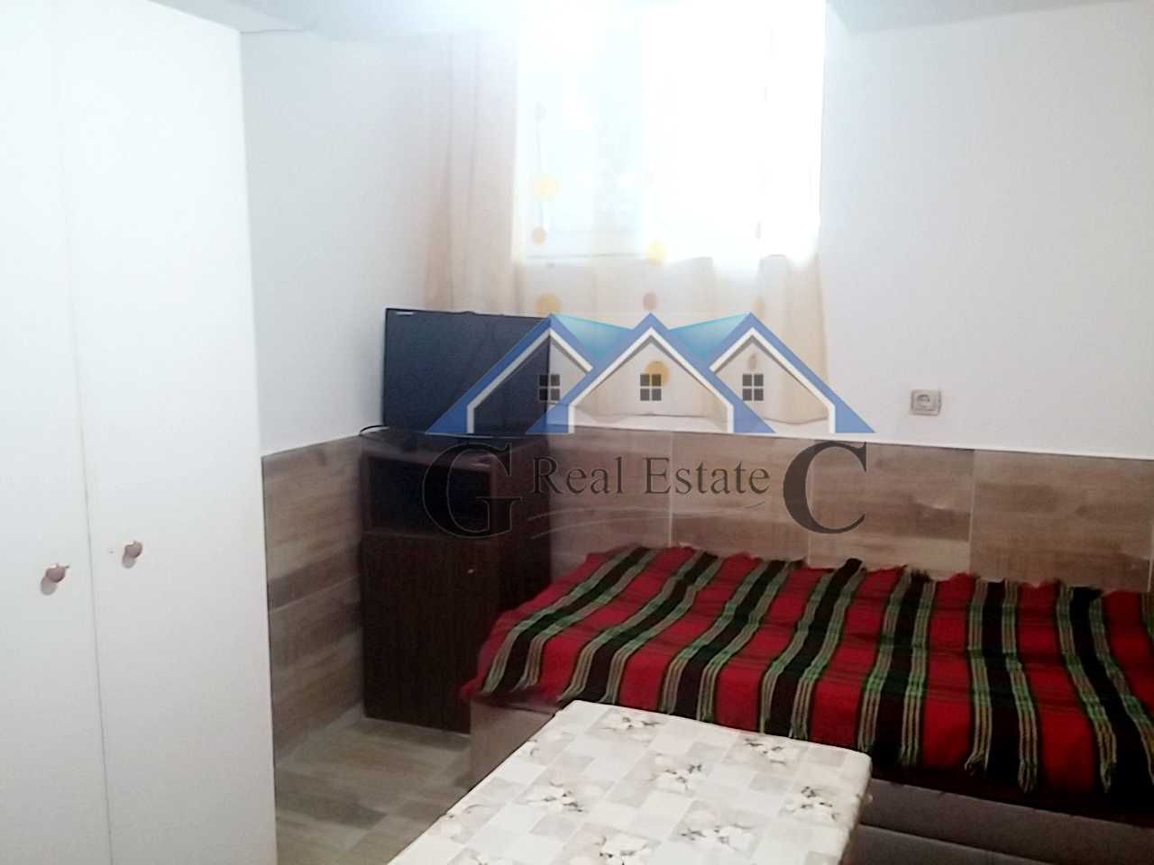 Дава се под наем Къща в Варна, Трошево - 12 кв.м за 127.5 € - Снимка #1
