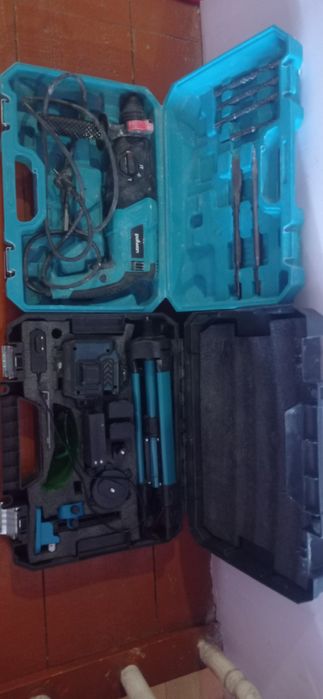 Перфоратор и Уровень лазерный продаётся почти новый