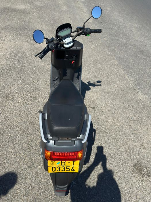 Scuter NIU sport