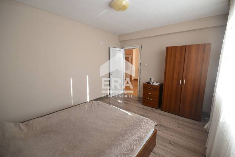 Продава се Тристаен апартамент в Хасково, Дружба 1 - 90 кв.м за 958 €/кв.м - Снимка #6