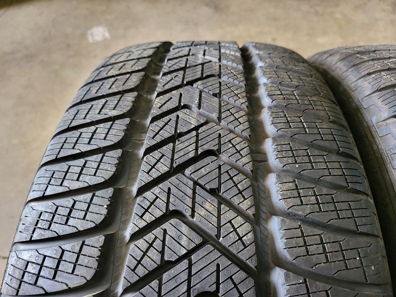 255/45/20 PIRELLI 4бр