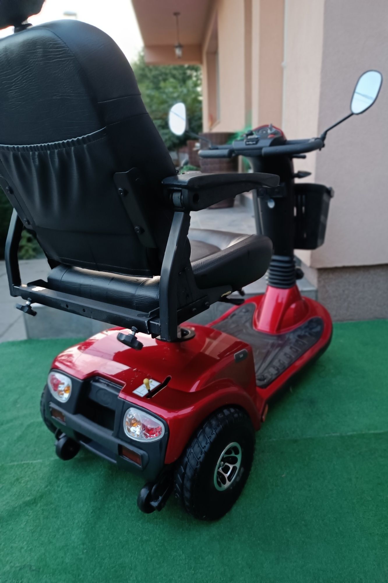 Căruț electric handicap scuter dizabilități cărucior dezabilitati vars