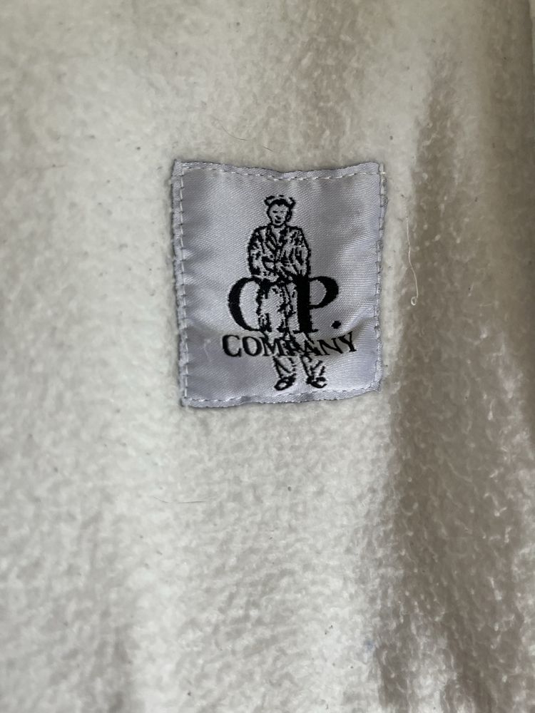 Бял CP company суичър