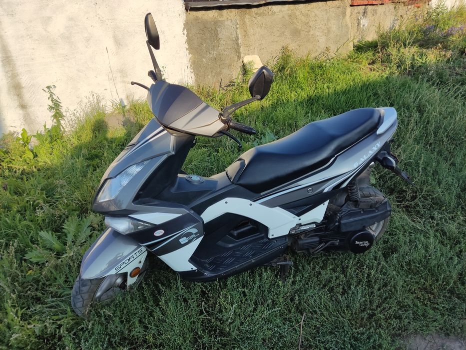 Продам скутер Galaxy