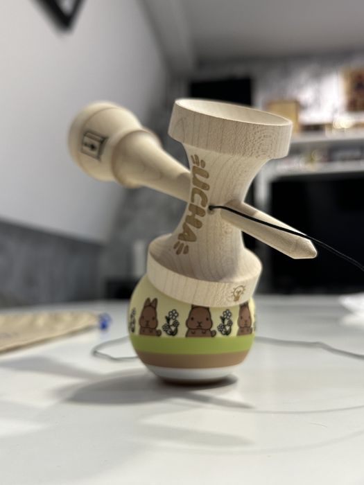 Vând Kendama Cereal UNO Mod v2 Rethink Shape (nu sweets, europe, krom)