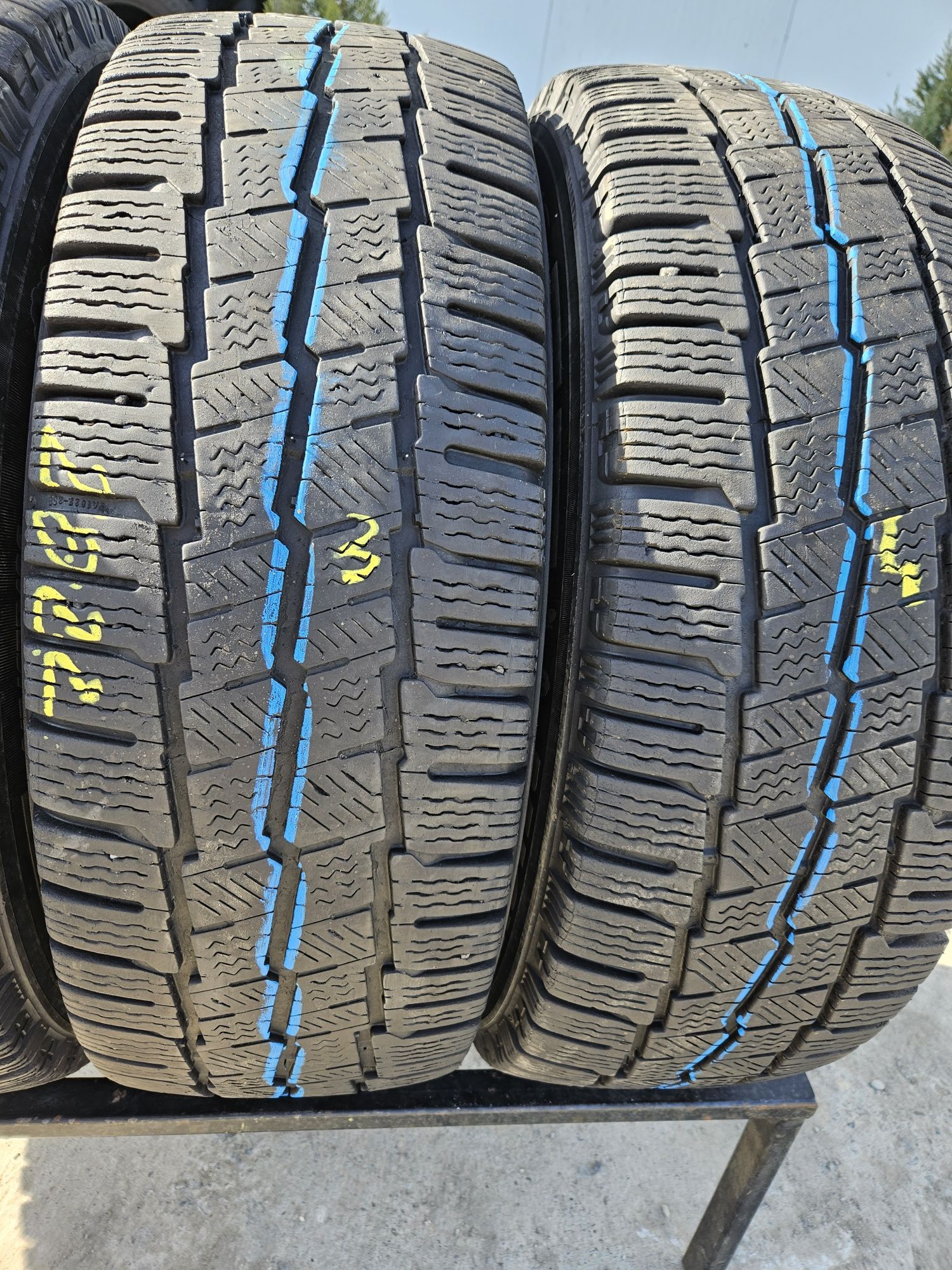 Vând anvelope m+s 215/65/16 C 215/65r16 C MICHELIN