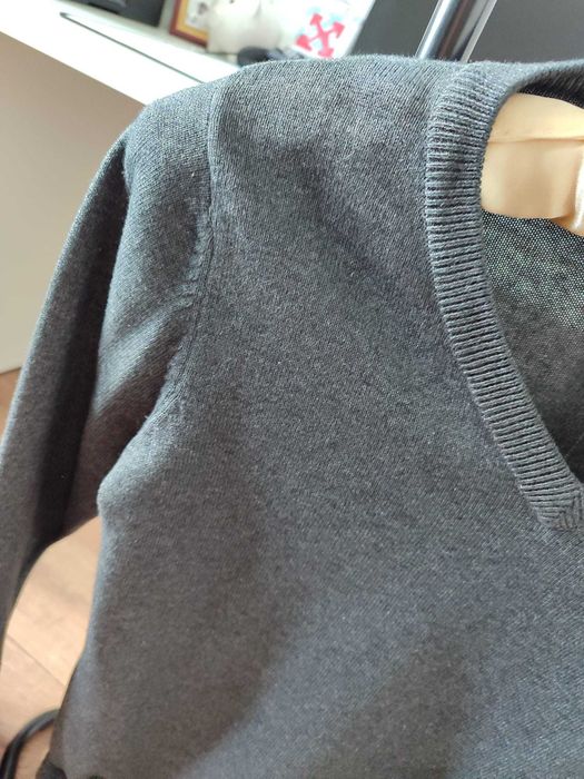 Pulovere H&M, ca noi, 8/10 ani, 140 cm