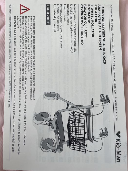 Rolator cu 4 roti sau cadru de mers cu roti