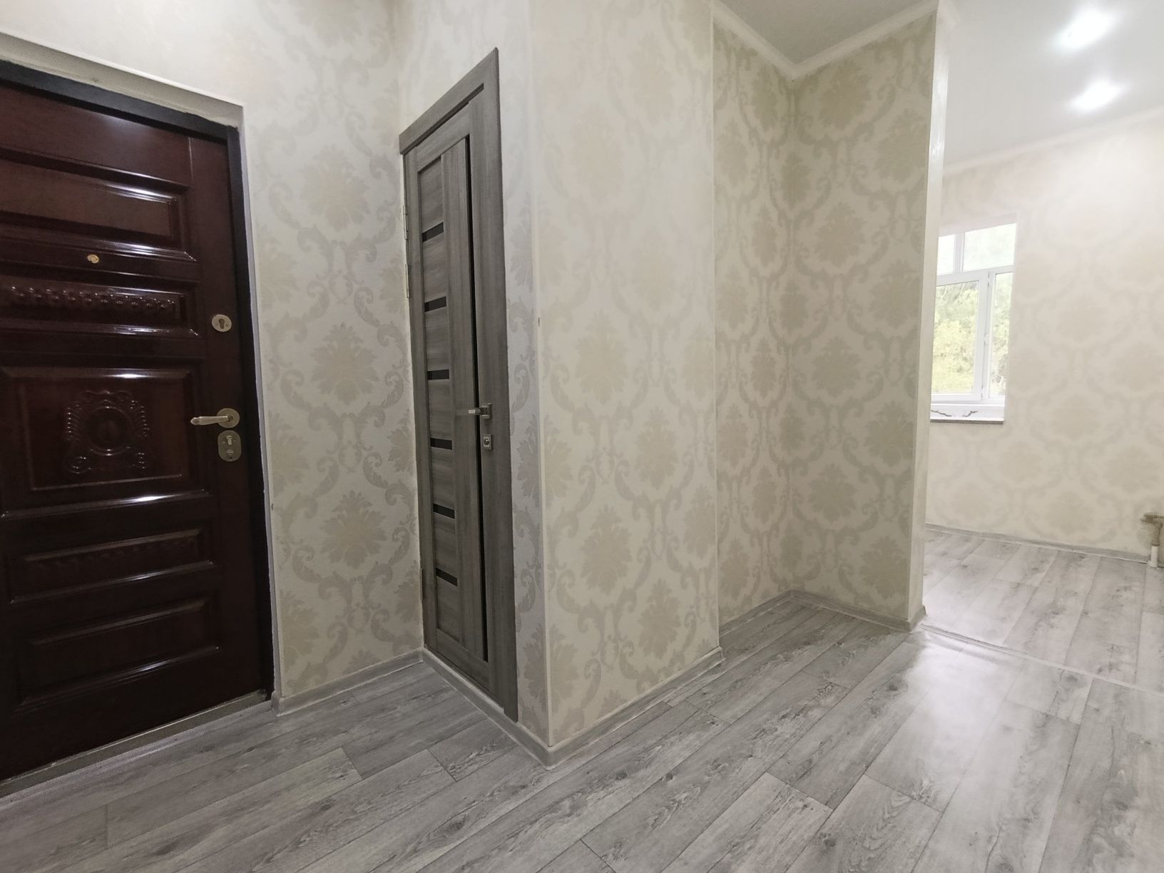 1комн кв, 8 мкр,35д, улучш,свеж рем