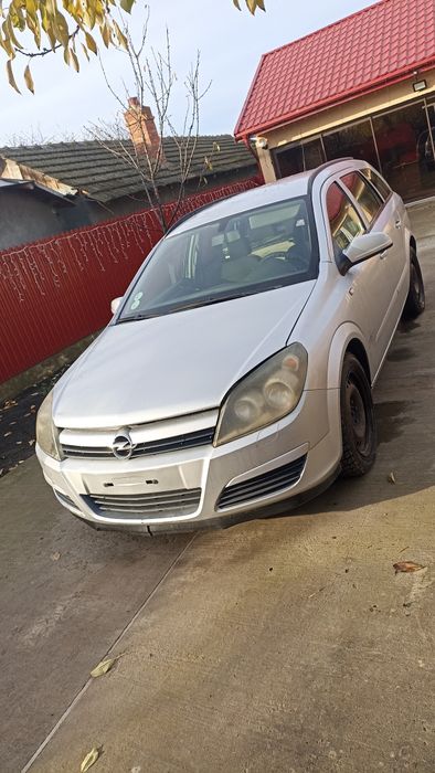 Dezmembrez opel astra h 1.7 tdci