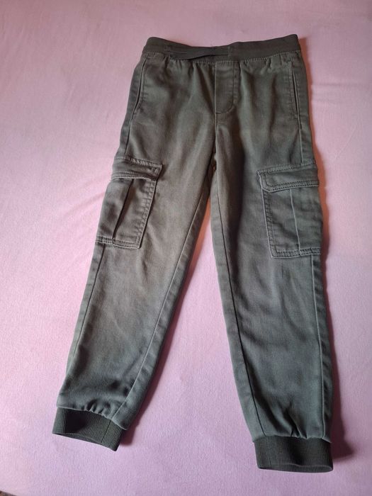 Детски маркови дънки за 10 лв.4 броя.