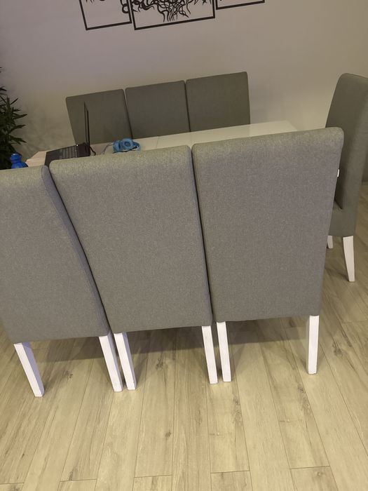 Vand scaun 75lei bucata (set de 8 scaune)