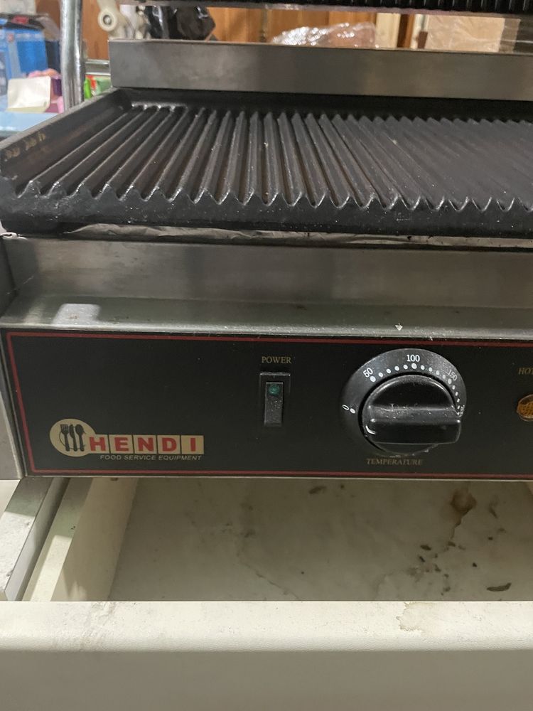 Grill electric panini grill