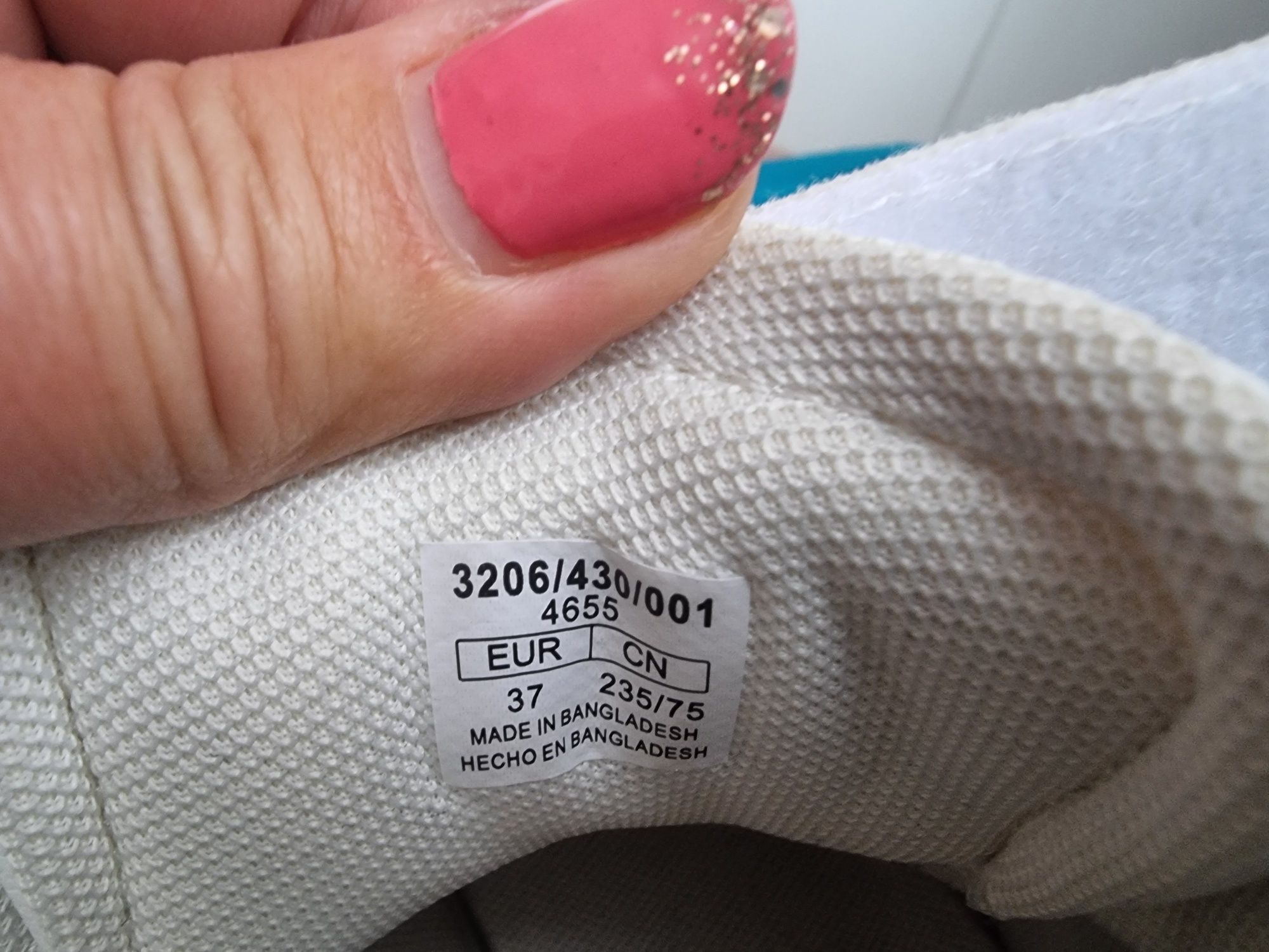 ZARA* Висок модел сникърси, като нови