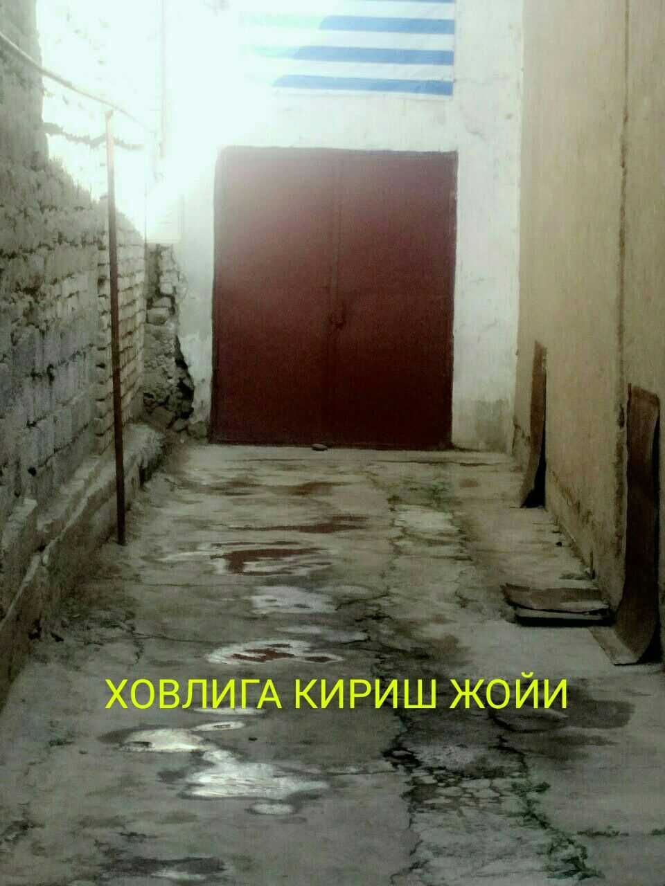 Арзон Ховли сотилади Кибрай Шодлик кучаси  4.3 сотик 4 хонали