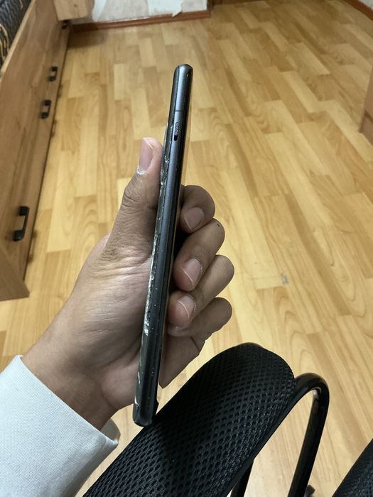 Ванлас 12р 16/256 разбит зад и пятнр на экран