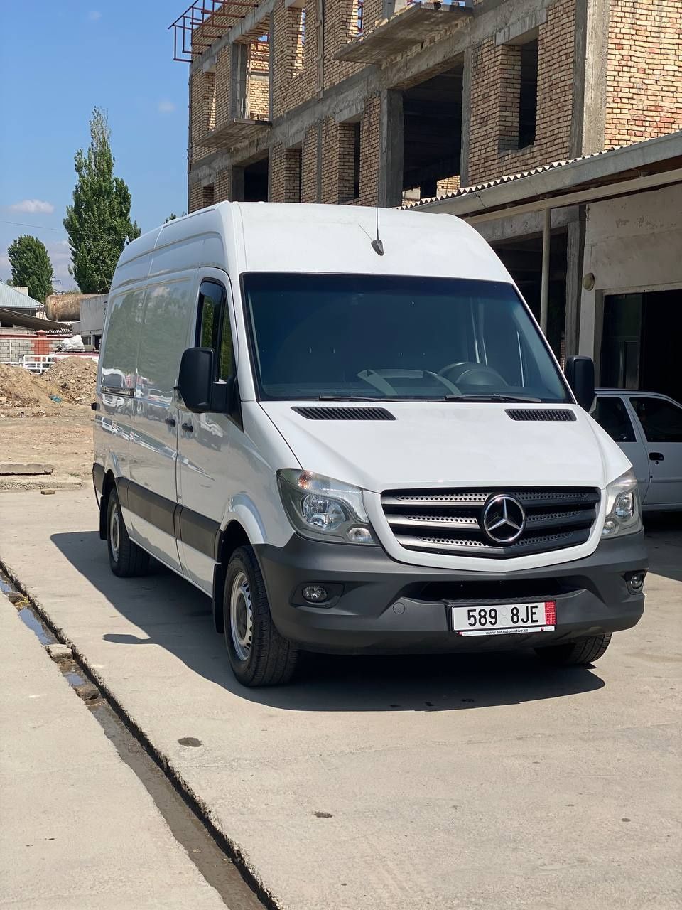 Mercedes-benz sprinter