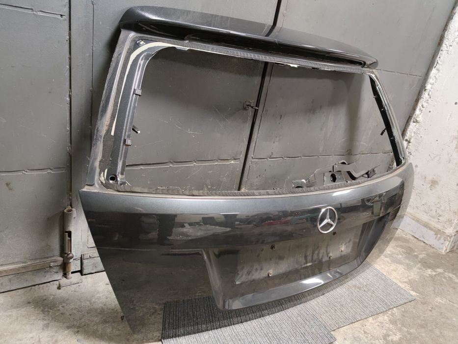 задна капак Мерцедес W204