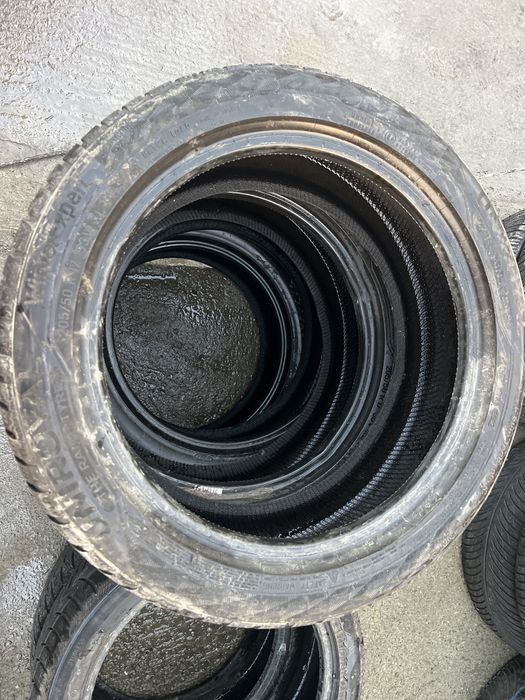 Anvelope iarna 205/50r17 Uniroyal