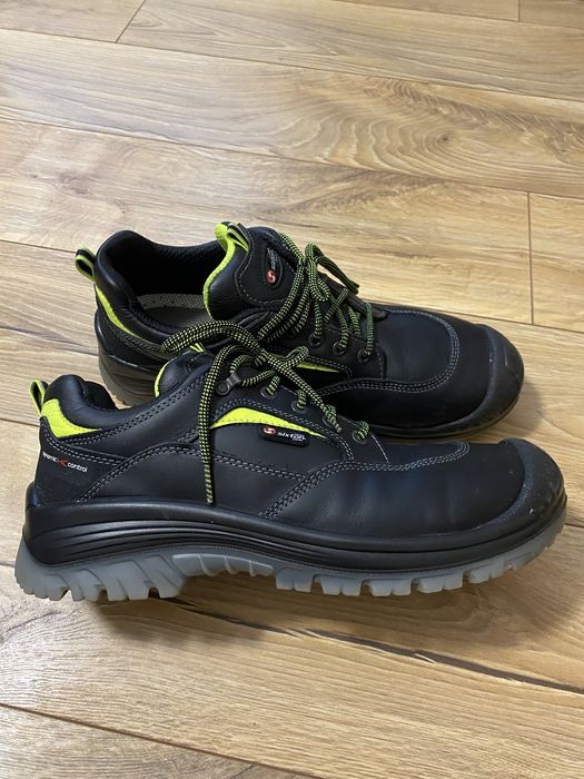 SIXTON PEAK- g h e t e de lucru , stare foarte buna, bombeu , 46