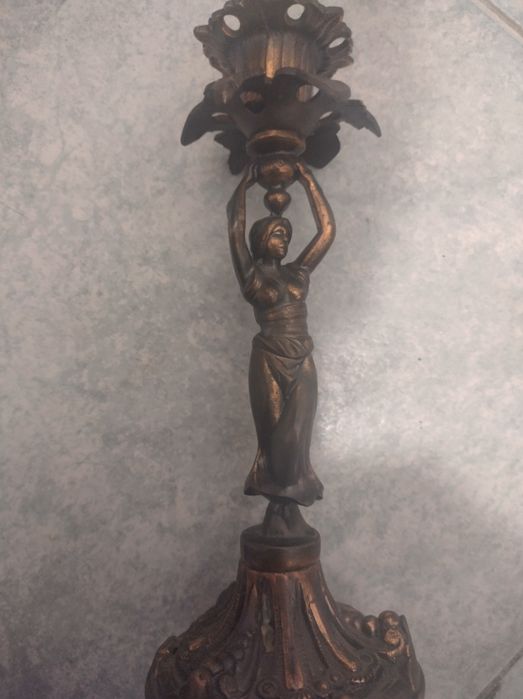 Vând două sfeșnice