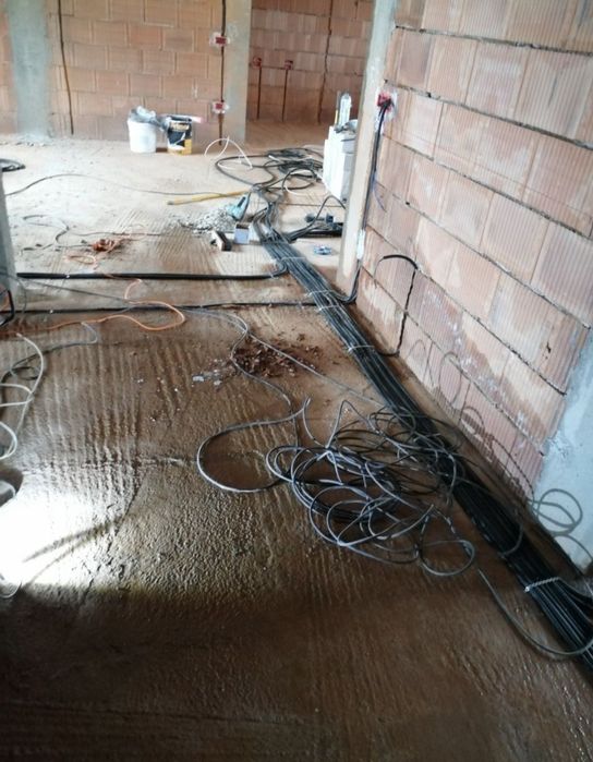 Execut instalații electrice