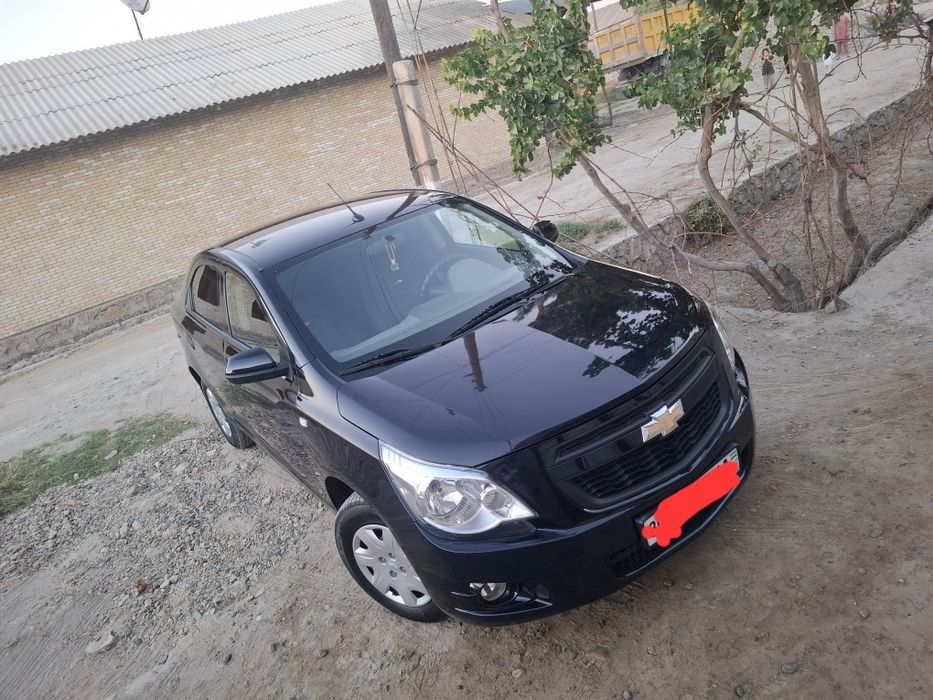 Cobalt 2023 yil 2 p yurgani 15000 benzinda xamma joyi radnoy