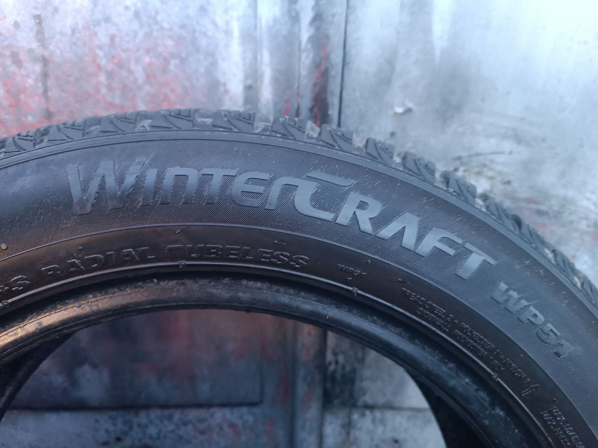 185/60/15 Kumho .