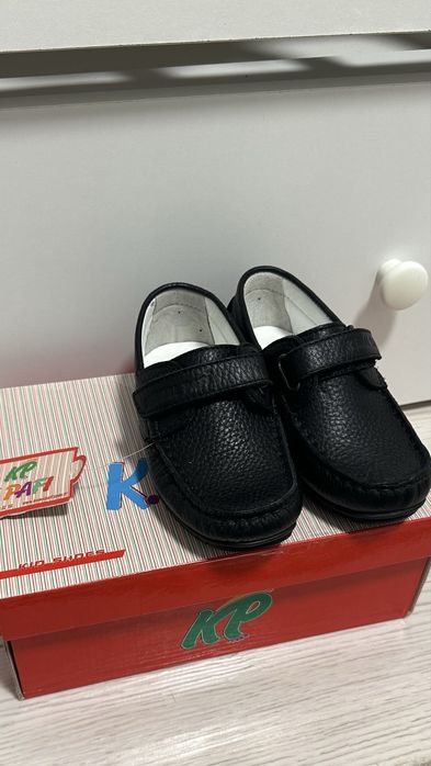 Обувь на мал. Новая. Кожа. Размер 24 Kemal Pafi