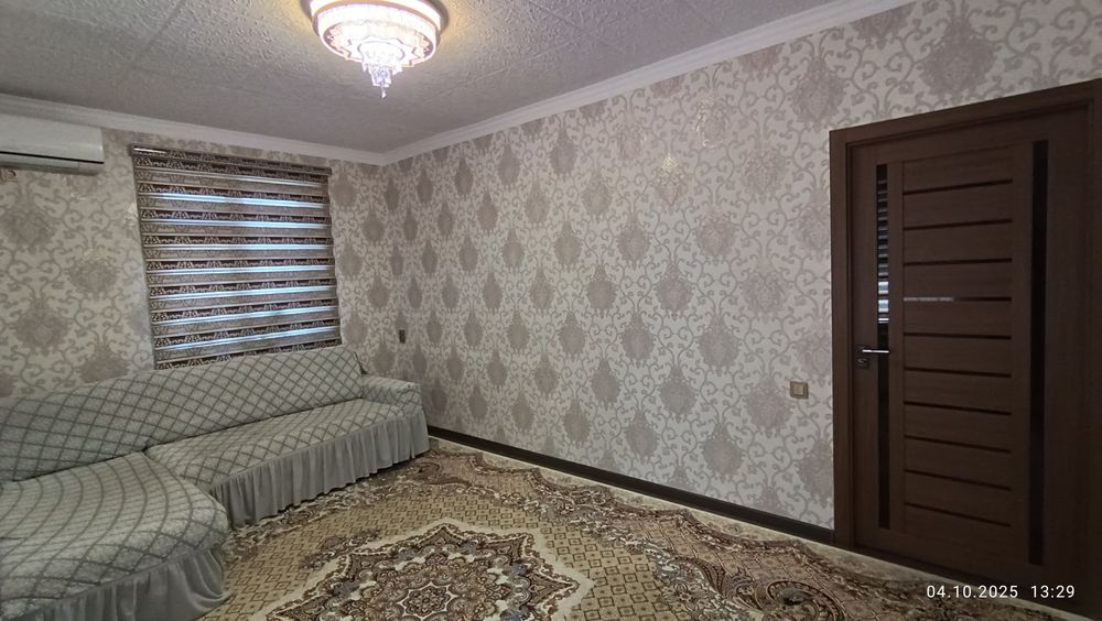 Srochno sotiladi. Yangihayot tumani 3a hududda 3 xonali uy sotiladi me