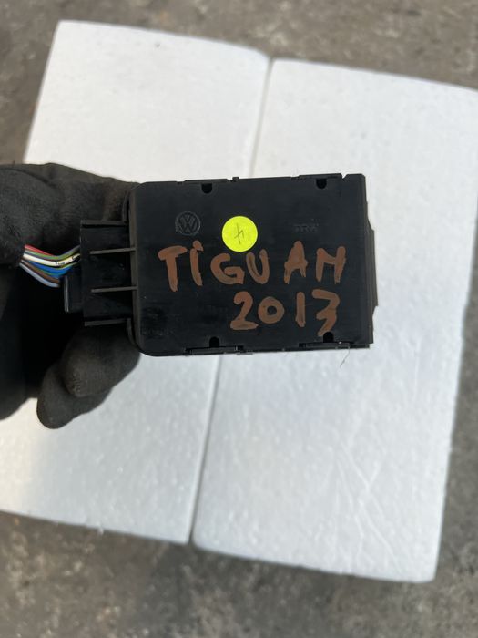 Buton frana mana si autohold pt vw tiguan