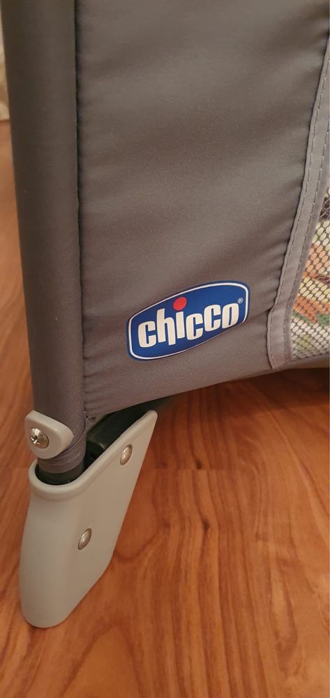 Манеж Chicco б/у ЧИСТЫЙ (кровать)