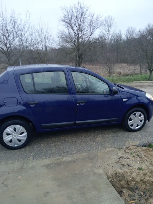 Vând Dacia Sandero