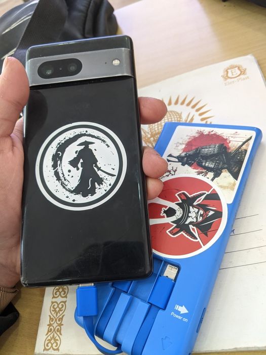 Pixel 7 и pixel 2xl в подарок
