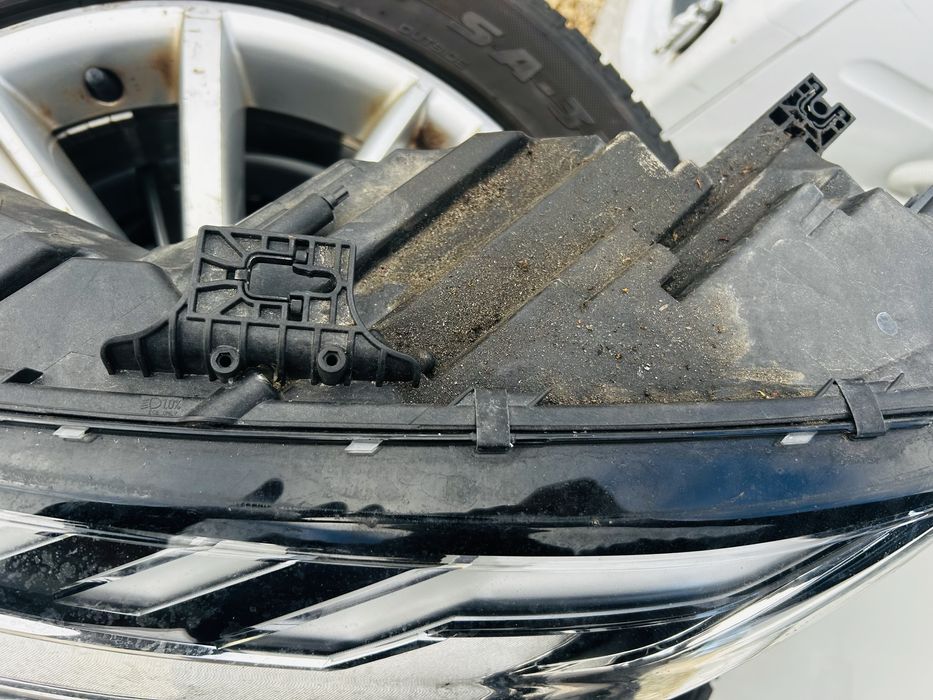 Лав фар за Audi A4. B10 full Matrix