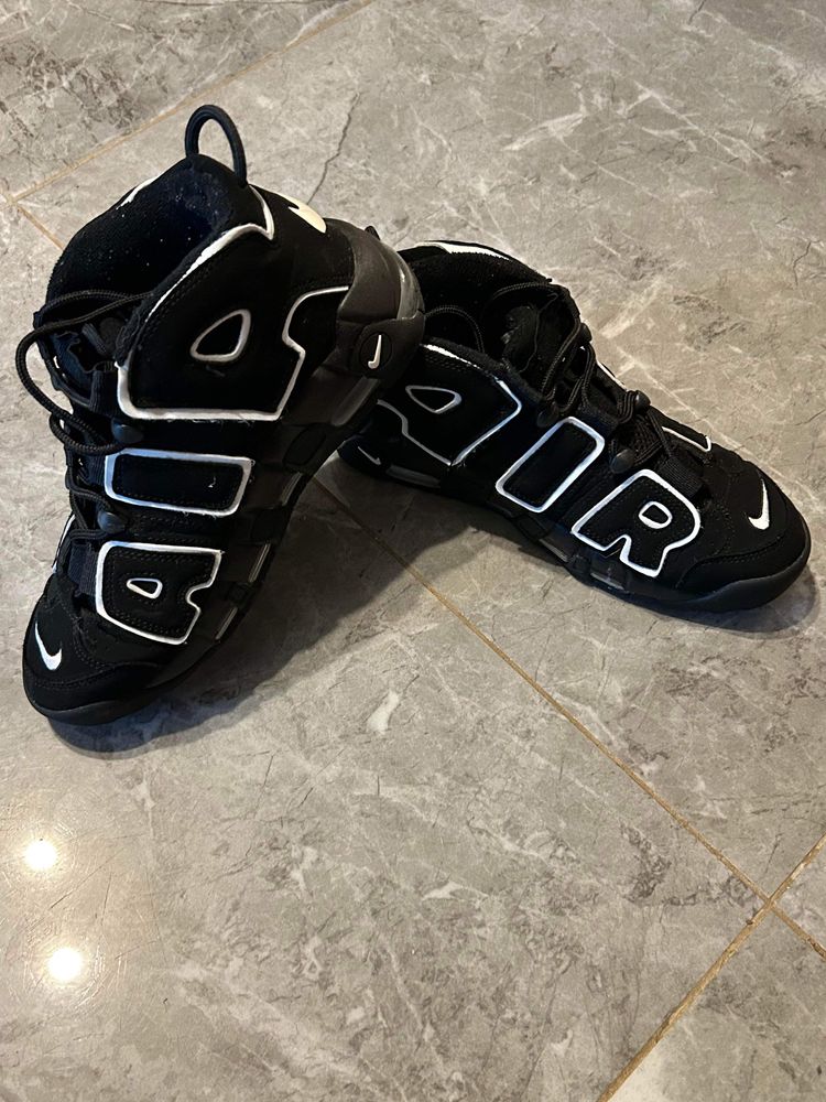 Nike uptempo 39 aproape noi