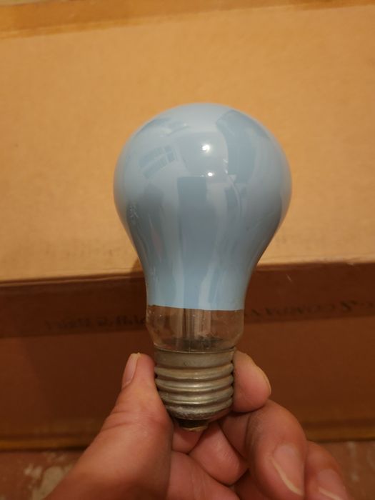 Лампа накаливания советская.