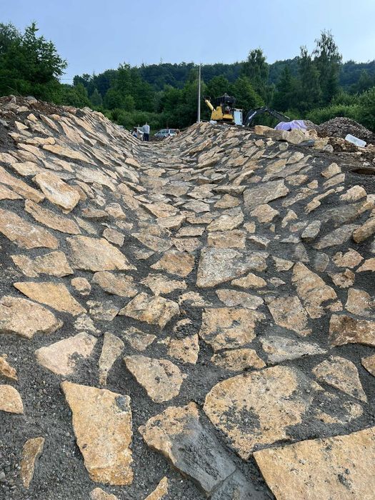 Închiriez utilaje + amenajare sol – Cluj și împrejurimi